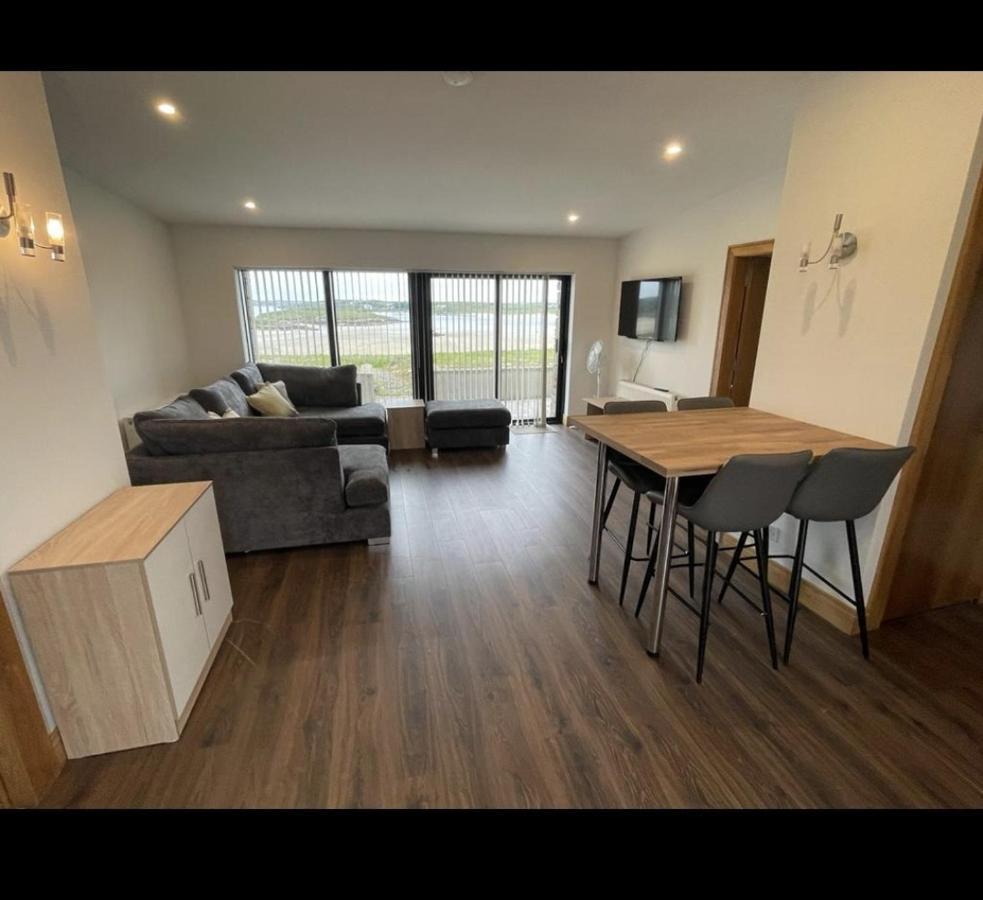 Ostan Gweedore Deluxe Apartments 布恩贝格 外观 照片